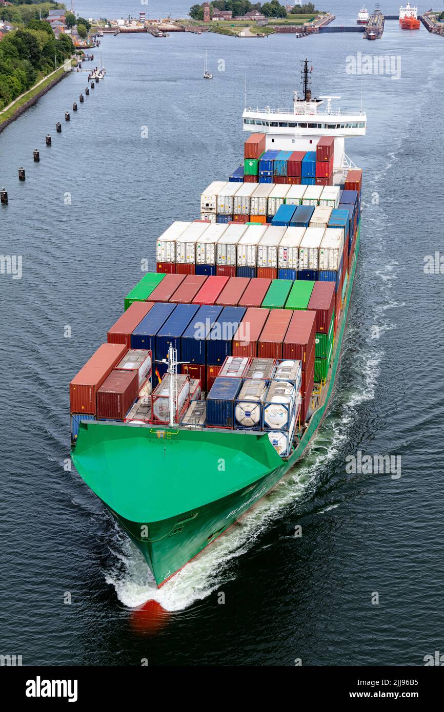 Containerschiff ELBWIND im Nord-Ostsee-Kanal Stockfoto