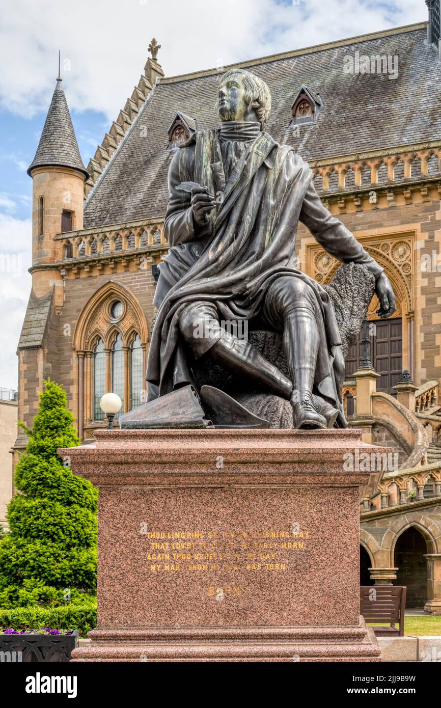 Die Dundee-Statue von Robert Burns von John Steell wurde 1877 als Nachbildung der Statue im Central Park, New York, in den USA, in den USA in den USA in den USA errichtet. Stockfoto