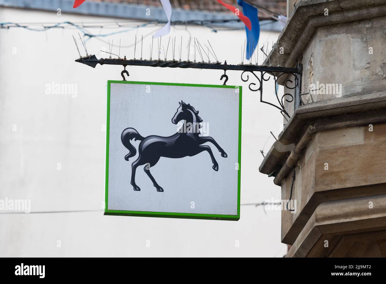 Lloyds Bank schwarzes Pferd Logo, Canterbury, England, Großbritannien Stockfoto