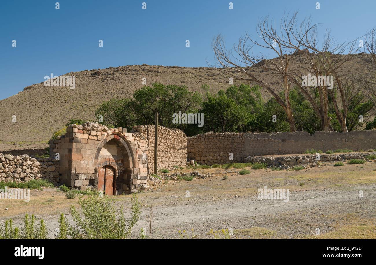 DOGUBEYAZIT - AGRI - TÜRKEI - Tor zum Garten des Mönchs ( türkisch; Keşişin Bahçesi ) in Doğubeyazıt. In Der Nähe Des Ishak Pasha Palastes. Agri City, TU Stockfoto