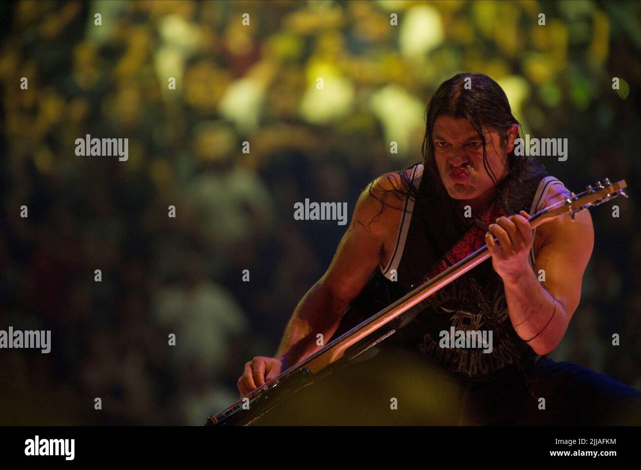 ROBERT TRUJILLO, METALLICA: DURCH DAS NIE, 2013 Stockfoto