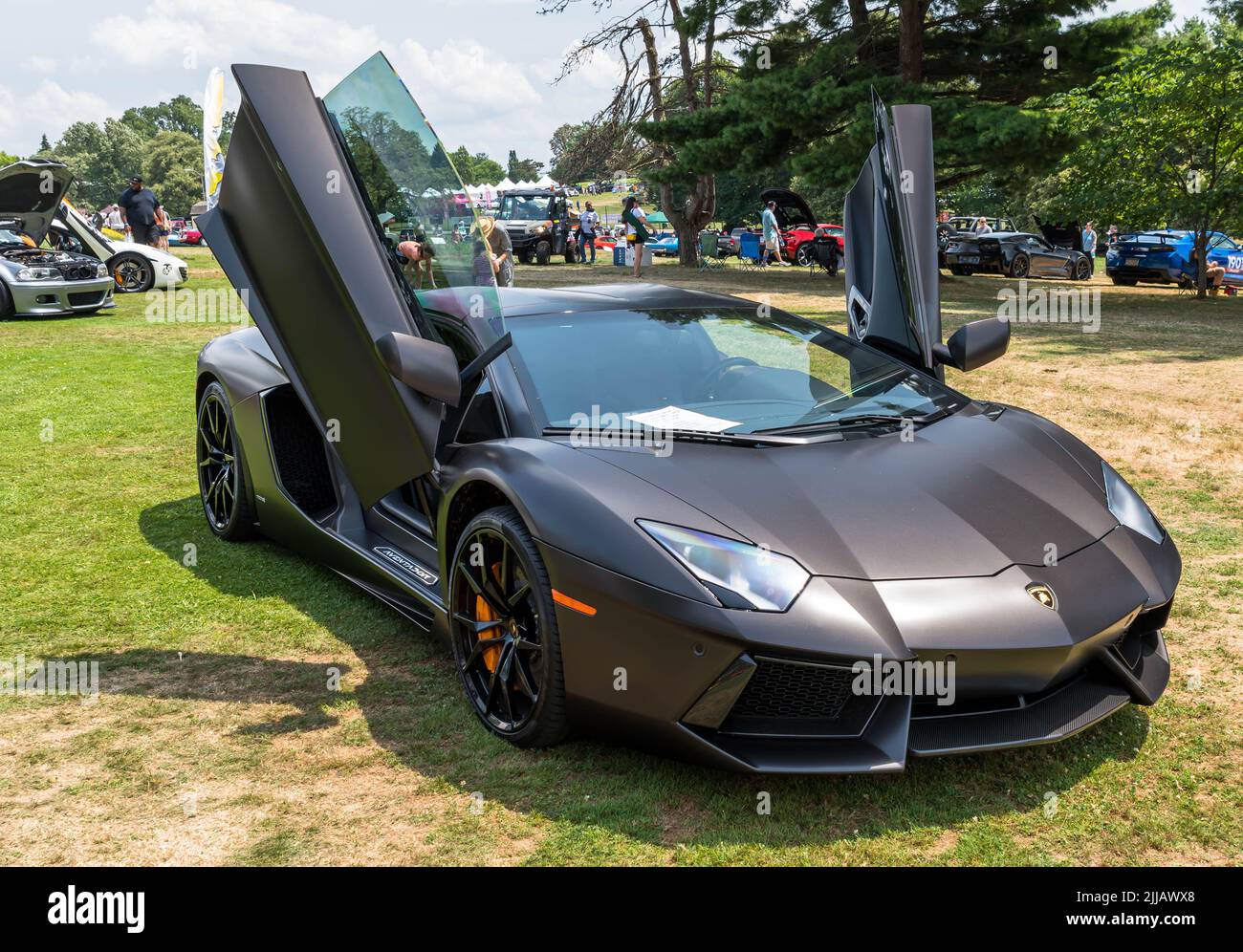 Ein Lamborghini Aventador aus dem Jahr 2014 auf der Pittsburgh Vintage Grand Prix Automobilausstellung Stockfoto