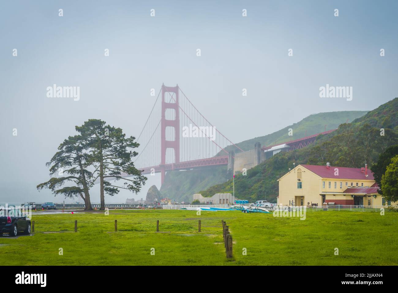 Golden Gate Bridge-Blick auf die Bay Area Discovery Museum Stockfoto