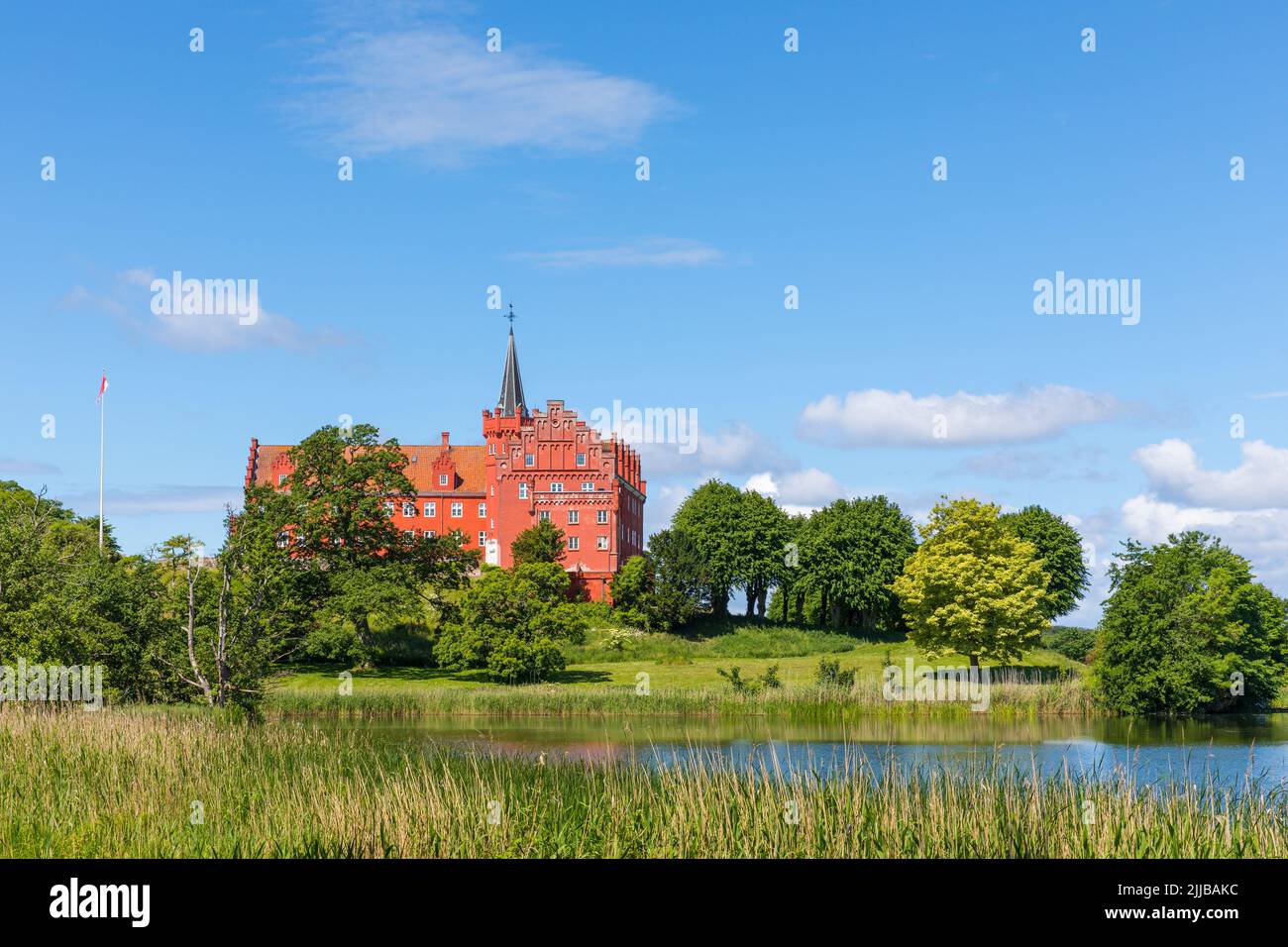 Schloss und Park aus dem 13.. Jahrhundert in Tranekær, Insel Langeland, Dänemark Stockfoto