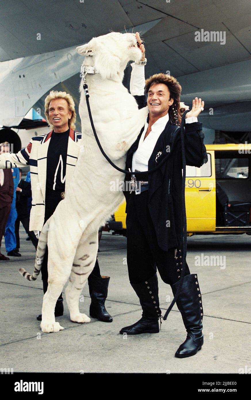 Siegfried und Roy schenken dem Phantasialand in Brühl bei Köln zum 20 ...