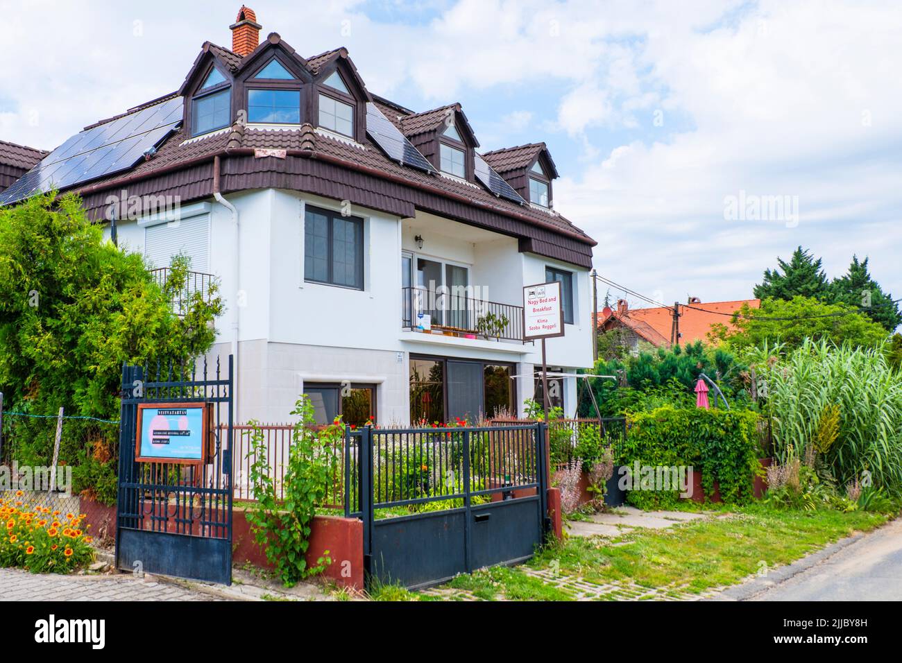 Haus verwandelt in Ferienhäuser, Badacsony, Plattensee, Ungarn Stockfoto