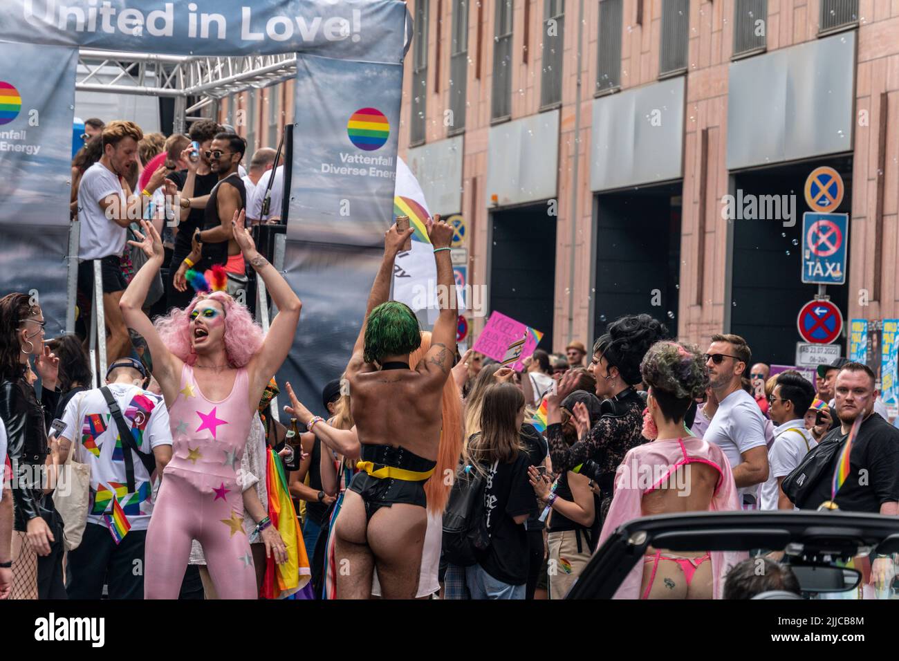 CSD Berlin 2022, Christopher Street Day Demonstration unter dem Motto 'United in Love' Stockfoto