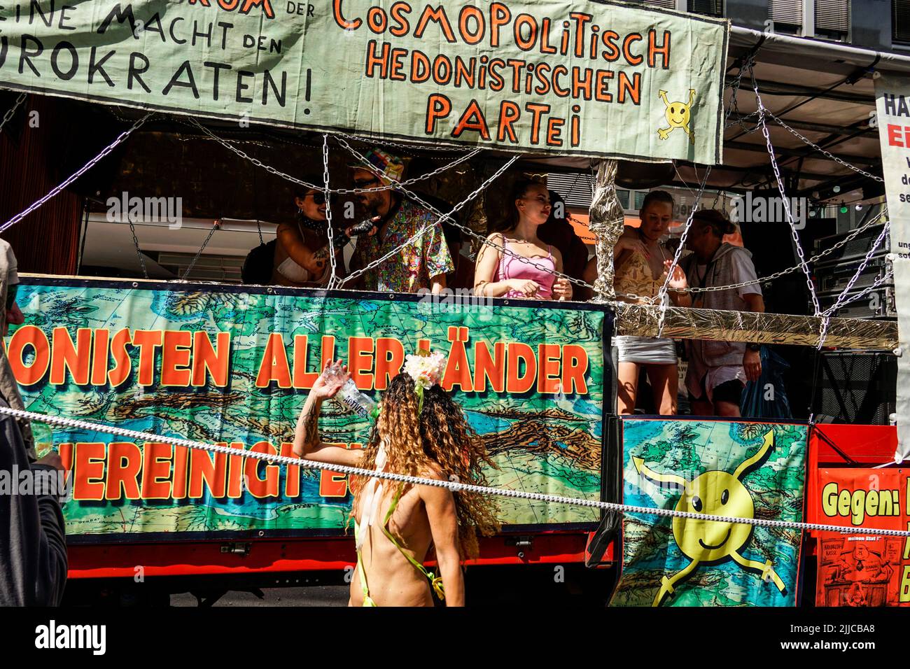CSD Berlin 2022, Christopher Street Day Demonstration unter dem Motto 'United in Love' Stockfoto
