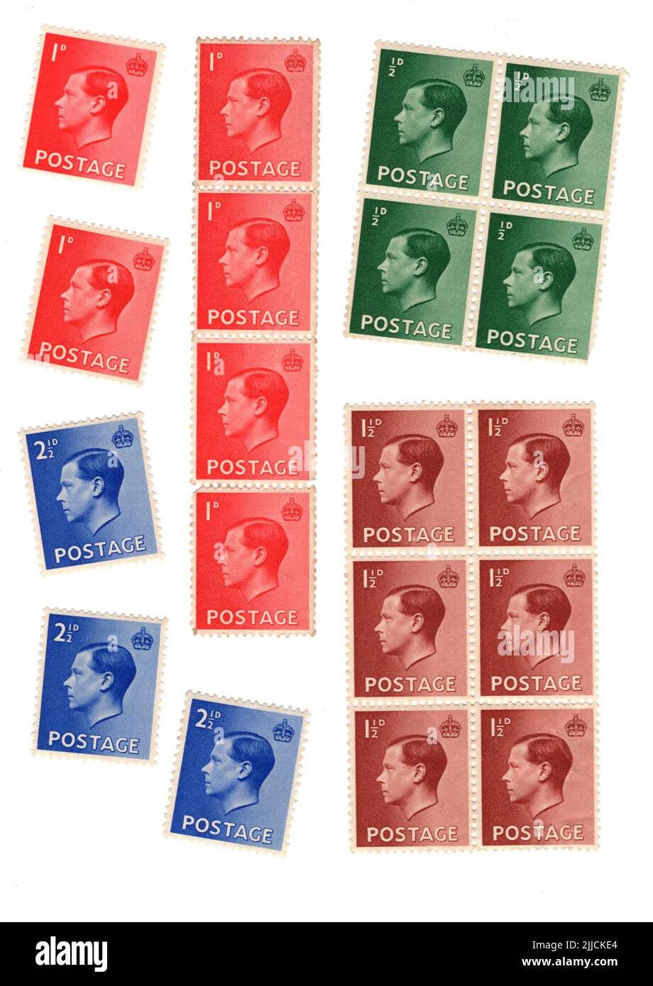 Eine Auswahl von Edward VIII GB Vintage Briefmarken auf weißem Hintergrund. Stockfoto