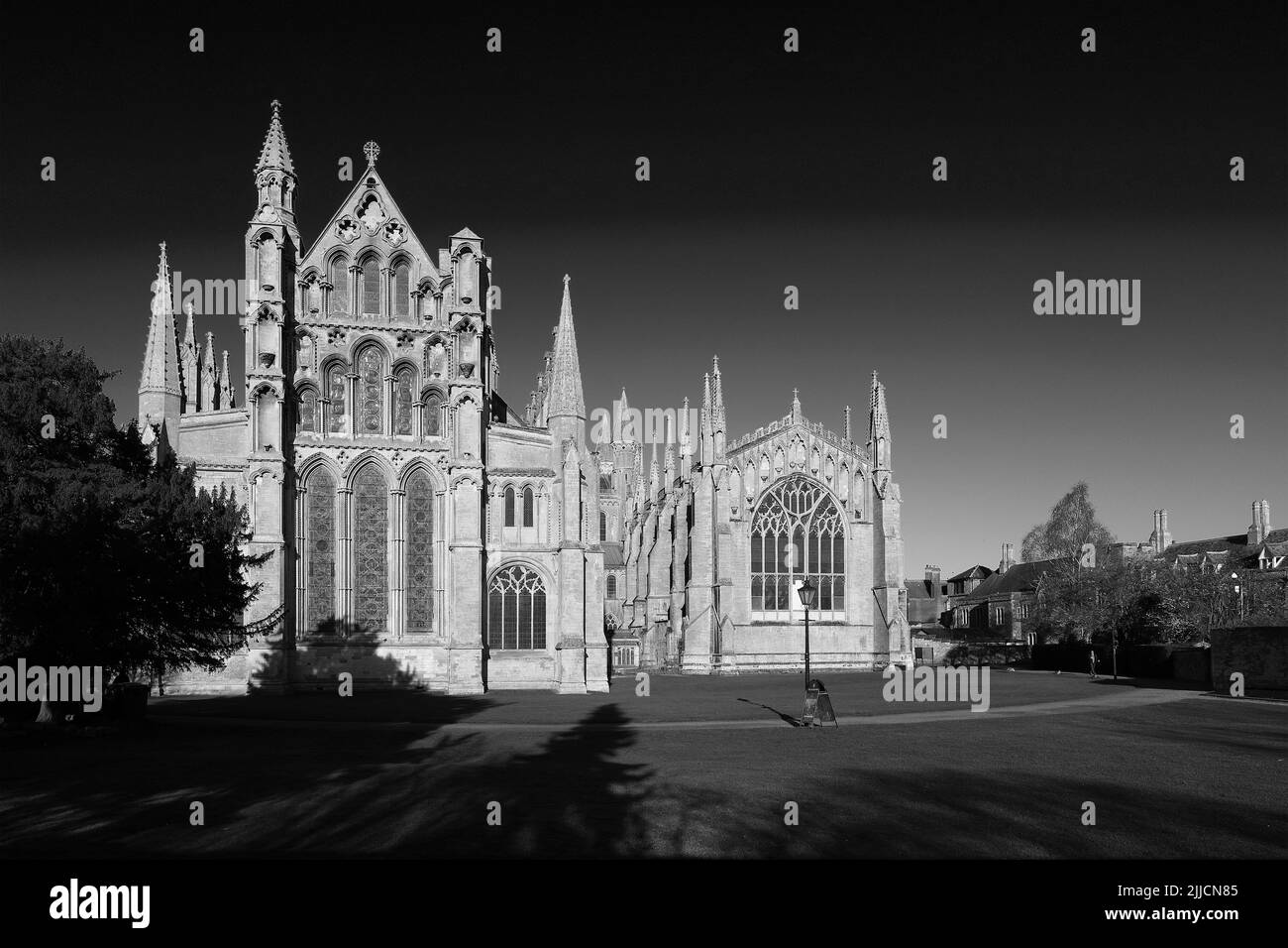 Blick auf die Kathedrale von Ely; Ely City; Cambridgeshire; England; Großbritannien Stockfoto