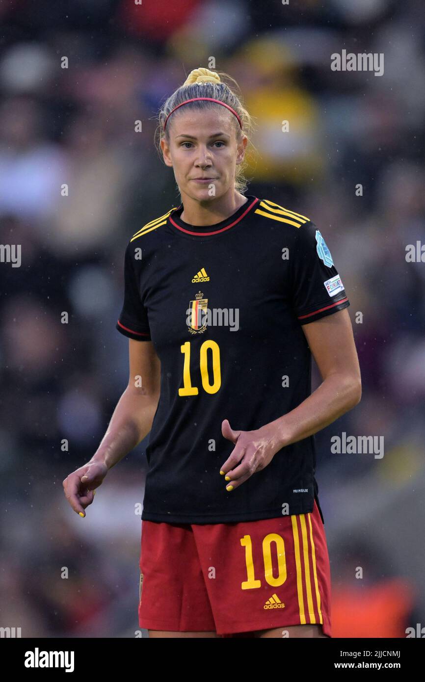 Justine Madrigal Video Link LEIGH - Justine Vanhaevermaet von belgischen Frauen beim Frauen