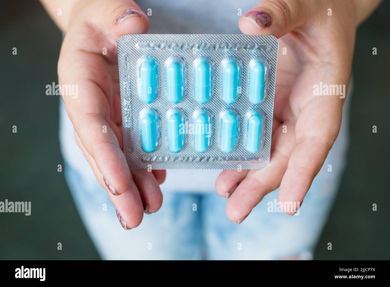 Blaue Pillen Blisterpackung Medikamente Gesundheitswesen krank Stockfoto