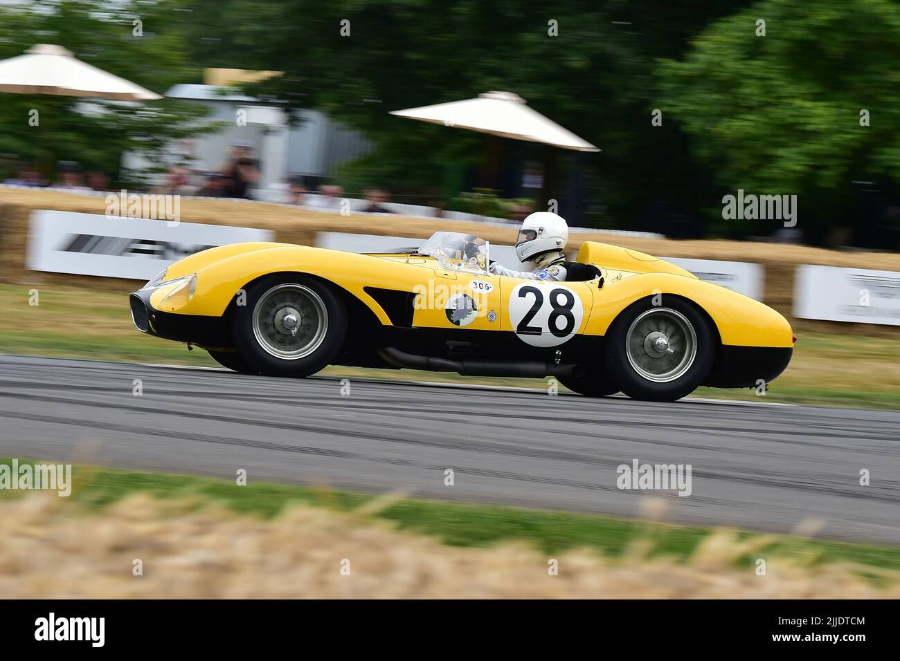 David Cottingham, Ferrari 500 TRC, Eine Auswahl aus der illustren Vergangenheit von Ferrari, eine Mischung aus Sportwagen, GT Racers und Formel 1, 75 Jahre Ferrar Stockfoto