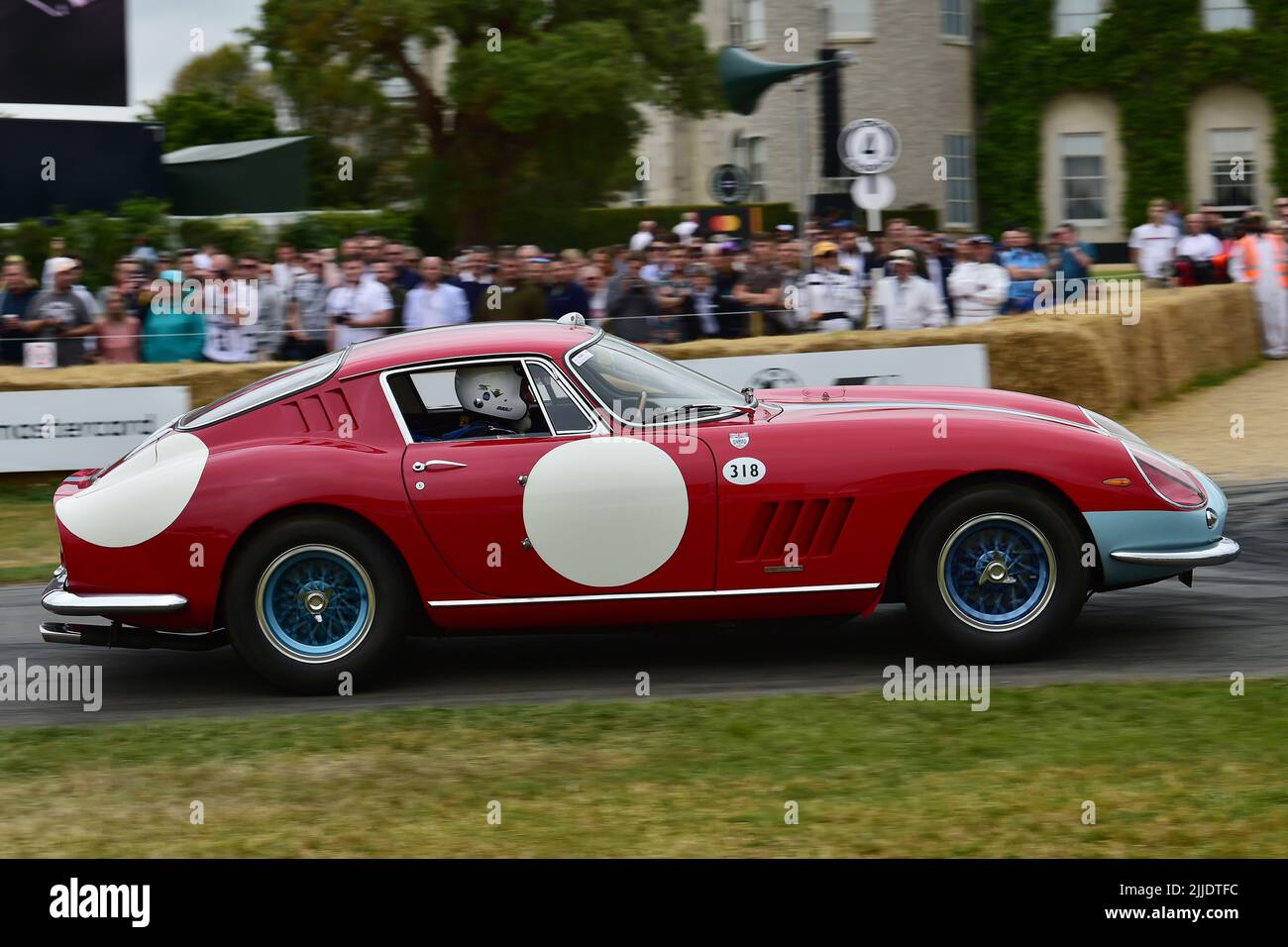 Paul Vestey, Ferrari 275 GTB/C, Eine Auswahl aus der illustren Vergangenheit von Ferrari, eine Mischung aus Sportwagen, GT Racern und Formel 1, 75 Jahre Ferrari, Stockfoto