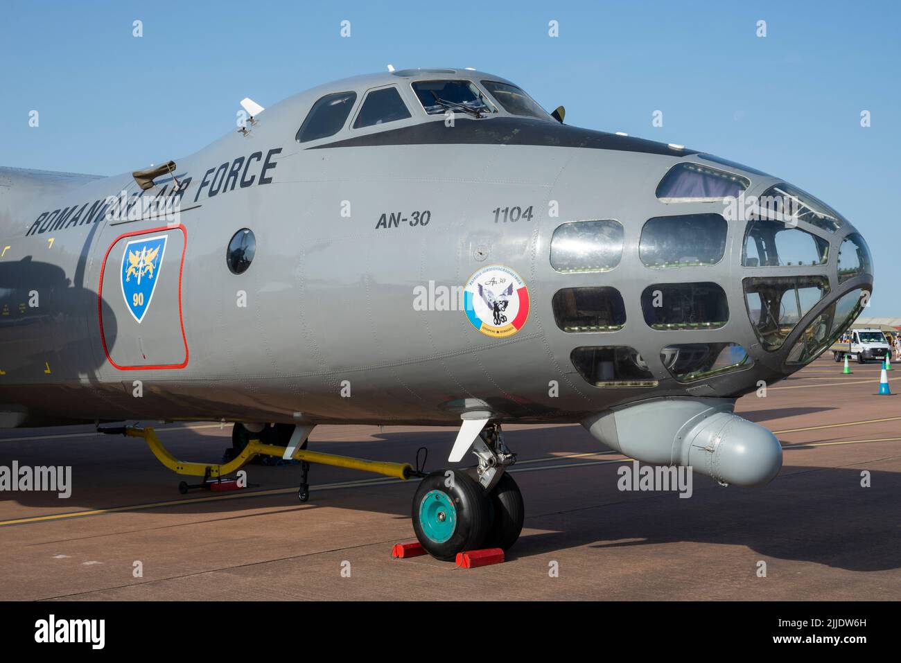 Antonov an-30 Clank 1104 der rumänischen Luftwaffe von Escadrila 902. Open Skies Luftkartographie-Flugzeug auf der Royal International Air Tattoo Airshow Stockfoto