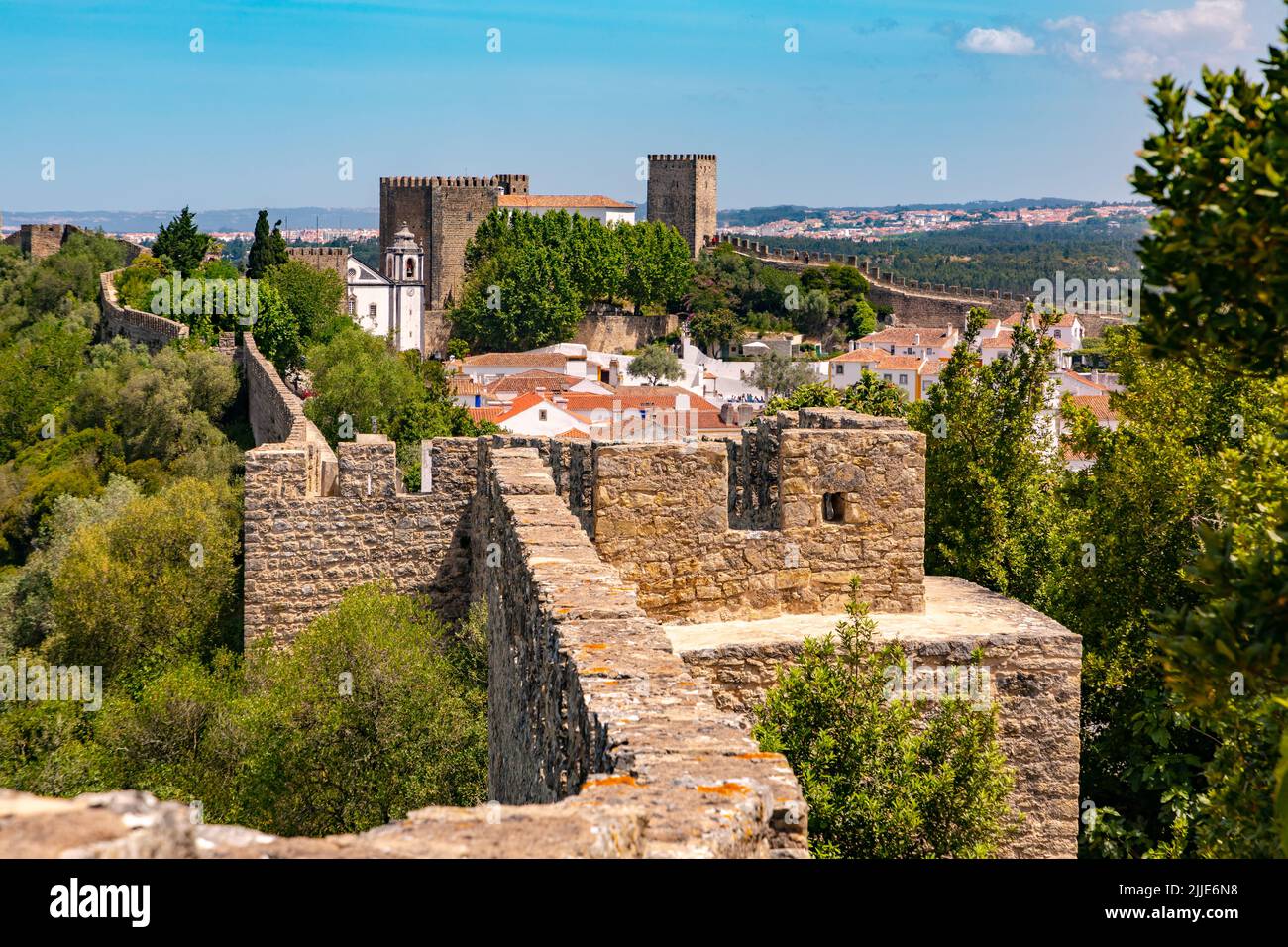 Die Festung von Obidos mit zugänglicher Stadtmauer, Portugal Stockfoto