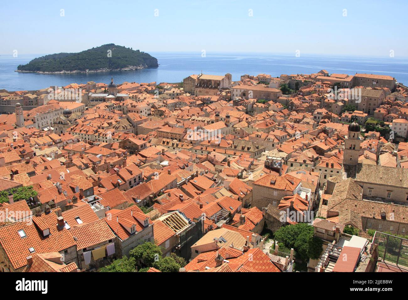 Spaziergang durch die Stadtmauern von Dubrovnik, Kroatien Stockfoto