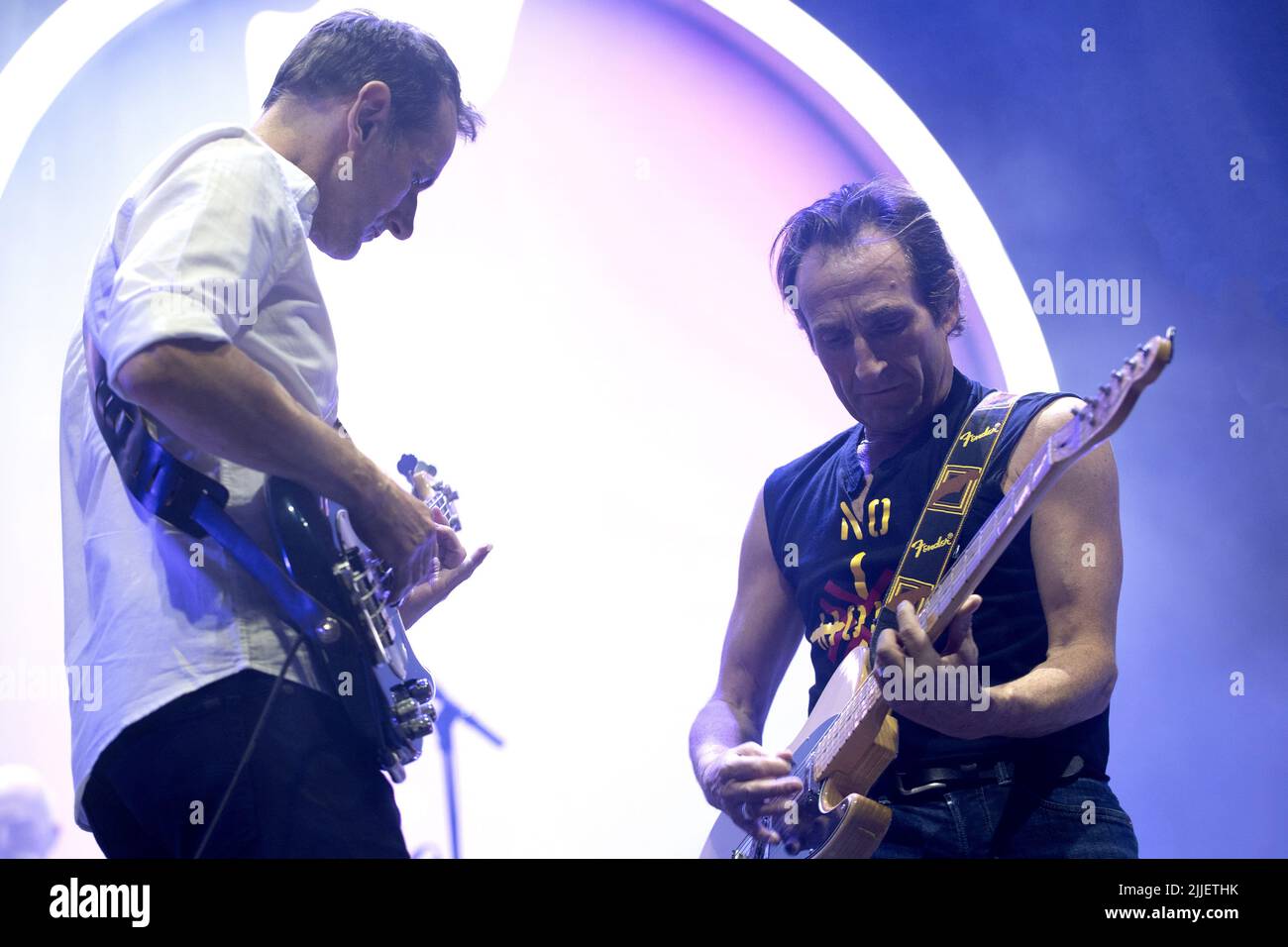 Manchester Indie Band James startete am 25 2021. November ihre UK Arena Tour in der ersten Direct Arena in Leeds mit: James, Jim Glennie, Saul Davies wo: Leeds, Großbritannien Wann: 25 Nov 2021 Credit: Graham Finney/WENN Stockfoto