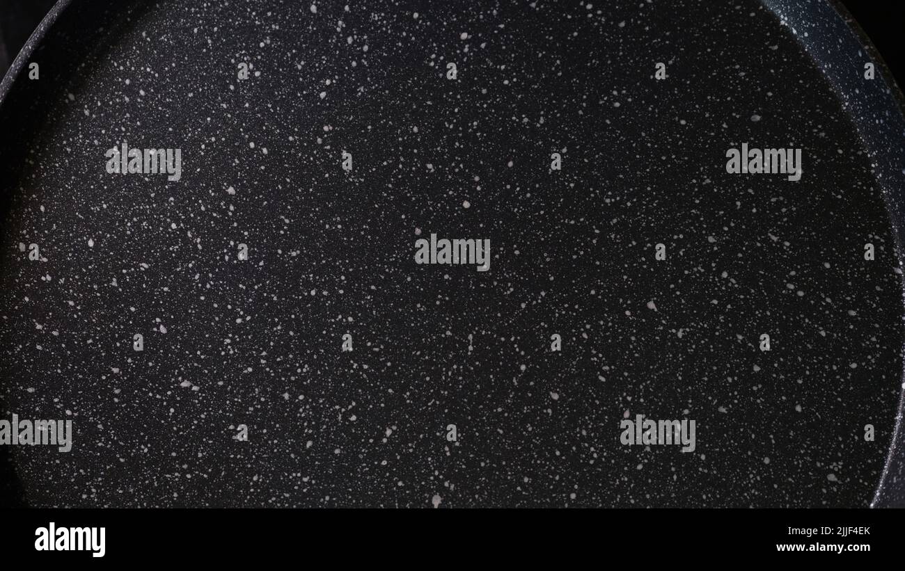 Moderne Bratpfanne mit Antihaftbeschichtung Stockfoto