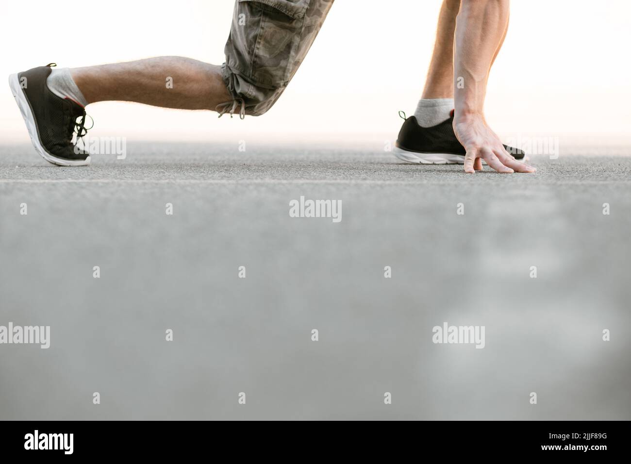 Läufer starten Morgen Workout gesund fit Lebensstil Stockfoto