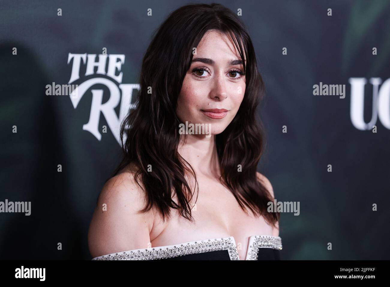 Hollywood, Usa. 25.. Juli 2022. HOLLYWOOD, LOS ANGELES, KALIFORNIEN, USA - 25. JULI: Die amerikanische Schauspielerin Cristin Milioti kommt bei der Premiere von Los Angeles für die Originalserie „The Resort“ von Pfacock, UCP und Entertainment Weekly, die am 25. Juli 2022 im Hollywood Roosevelt Hotel in Hollywood, Los Angeles, Kalifornien, USA, veranstaltet wird. (Foto von Xavier Collin/Image Press Agency) Quelle: Image Press Agency/Alamy Live News Stockfoto