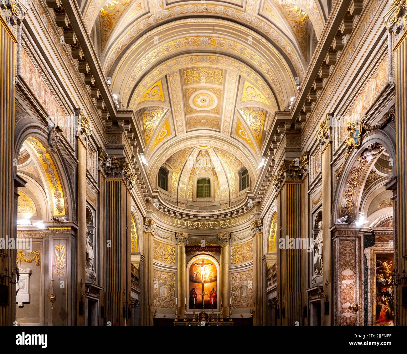 Innenraum von Santa Maria in Monserrato degli Spagnoli, Rom, Italien Stockfoto