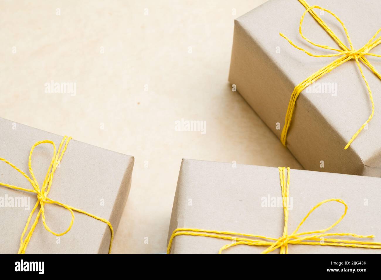 Urlaub Geschenk Handwerk handgemachte Geschenk-Paket Stockfoto