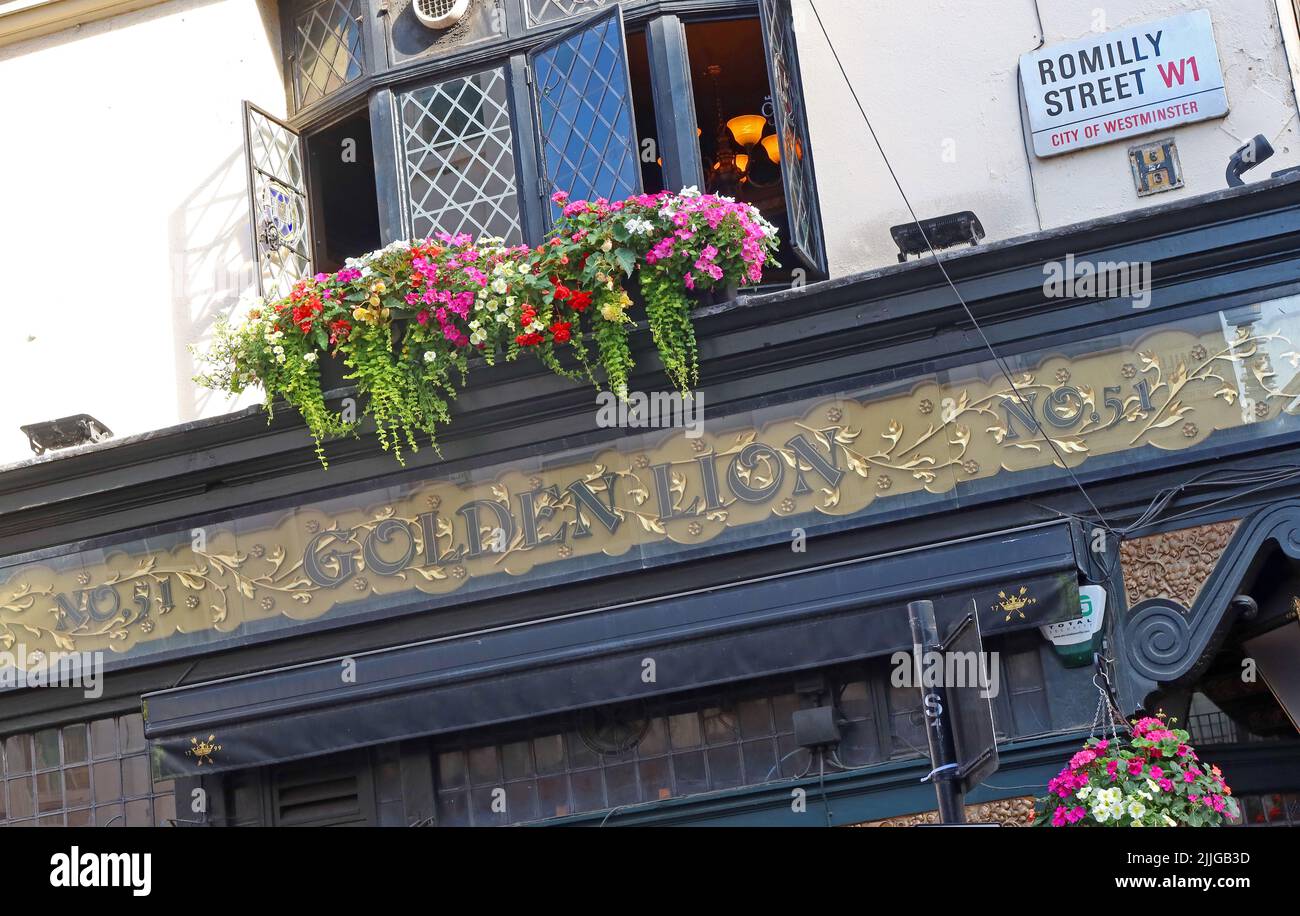 Golden Lion, 51 Dean St, Soho, London , England, Großbritannien, W1D 5BH, wo Serienmörder Dennis Nilson Opfer auswählte Stockfoto