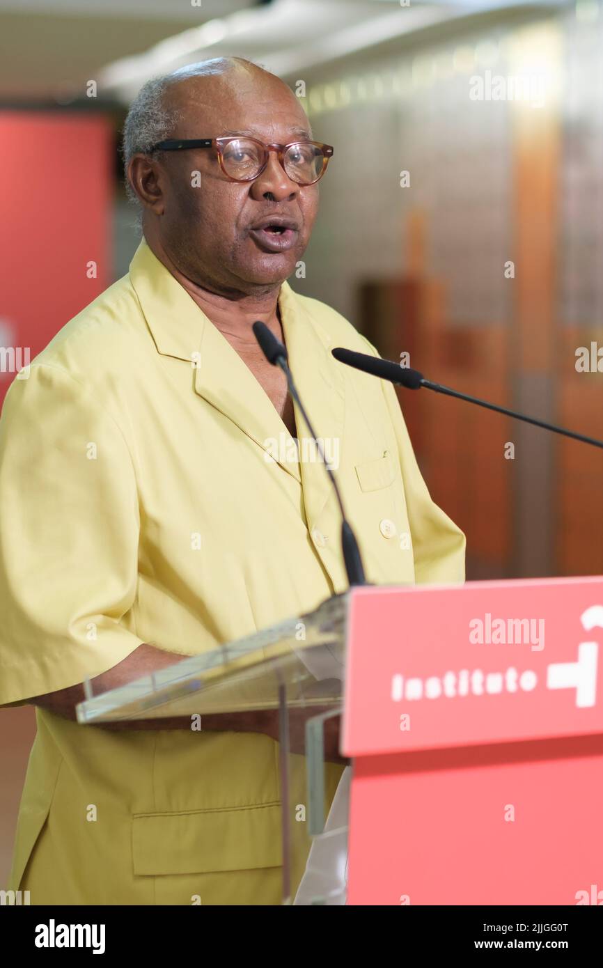 Donato ndongo Fotos und Bildmaterial in hoher Auflösung Alamy