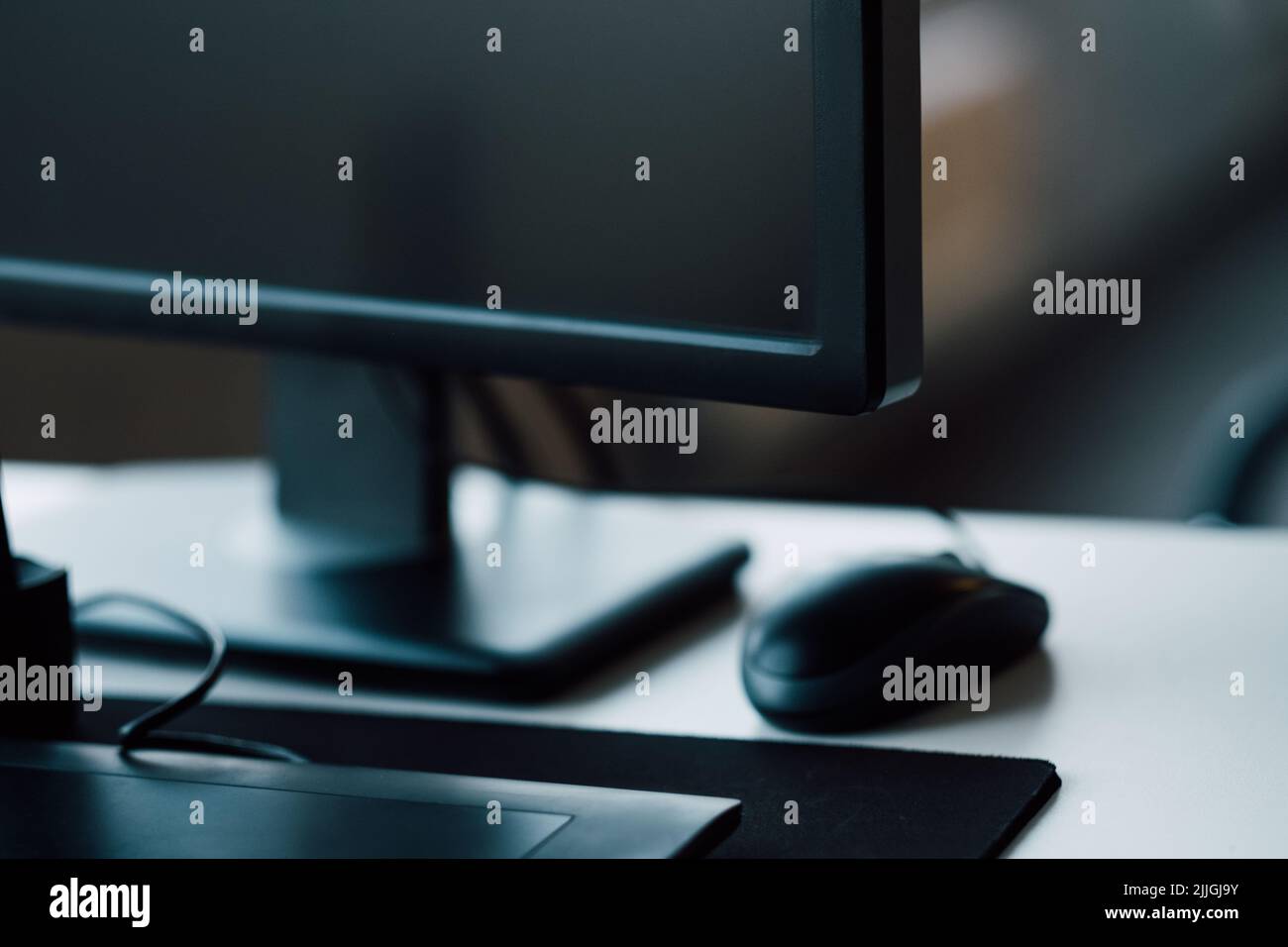 Software Developer Workplace Monitor Maus Stockfoto