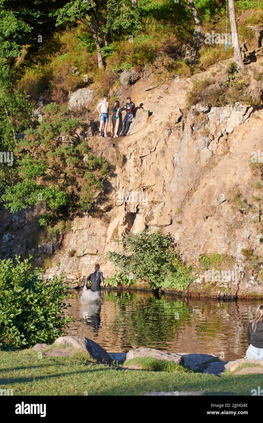 Dartmoor National Park, Großbritannien, 26 Jul, 2022, Klarer Himmel und warm am frühen Abend in Spitchwick. Kredit: Will Tudor/Alamy Live Nachrichten Stockfoto