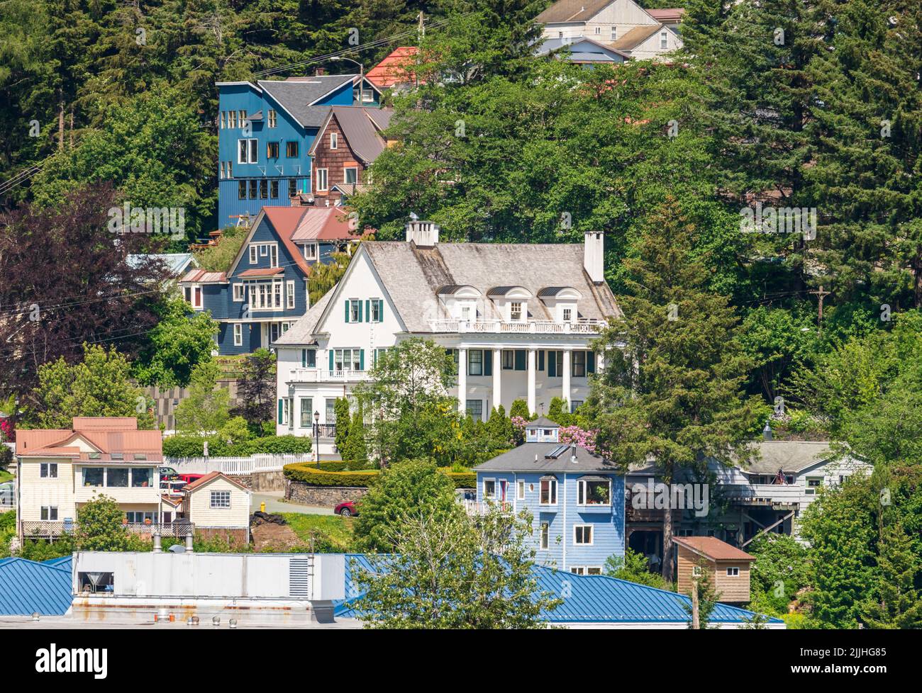 Blick auf das historische offizielle Gouverneurshaus in der Calhoun Avenue in Juneau Alaska Stockfoto