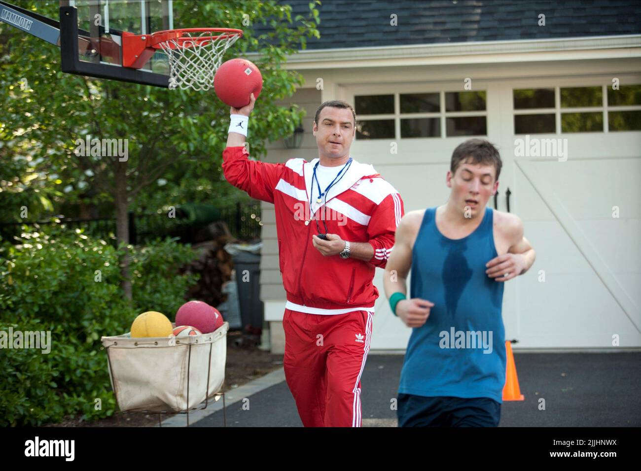 LIEV SCHREIBER, JEREMY ALLEN WEISS, FILM 43, 2012 Stockfoto