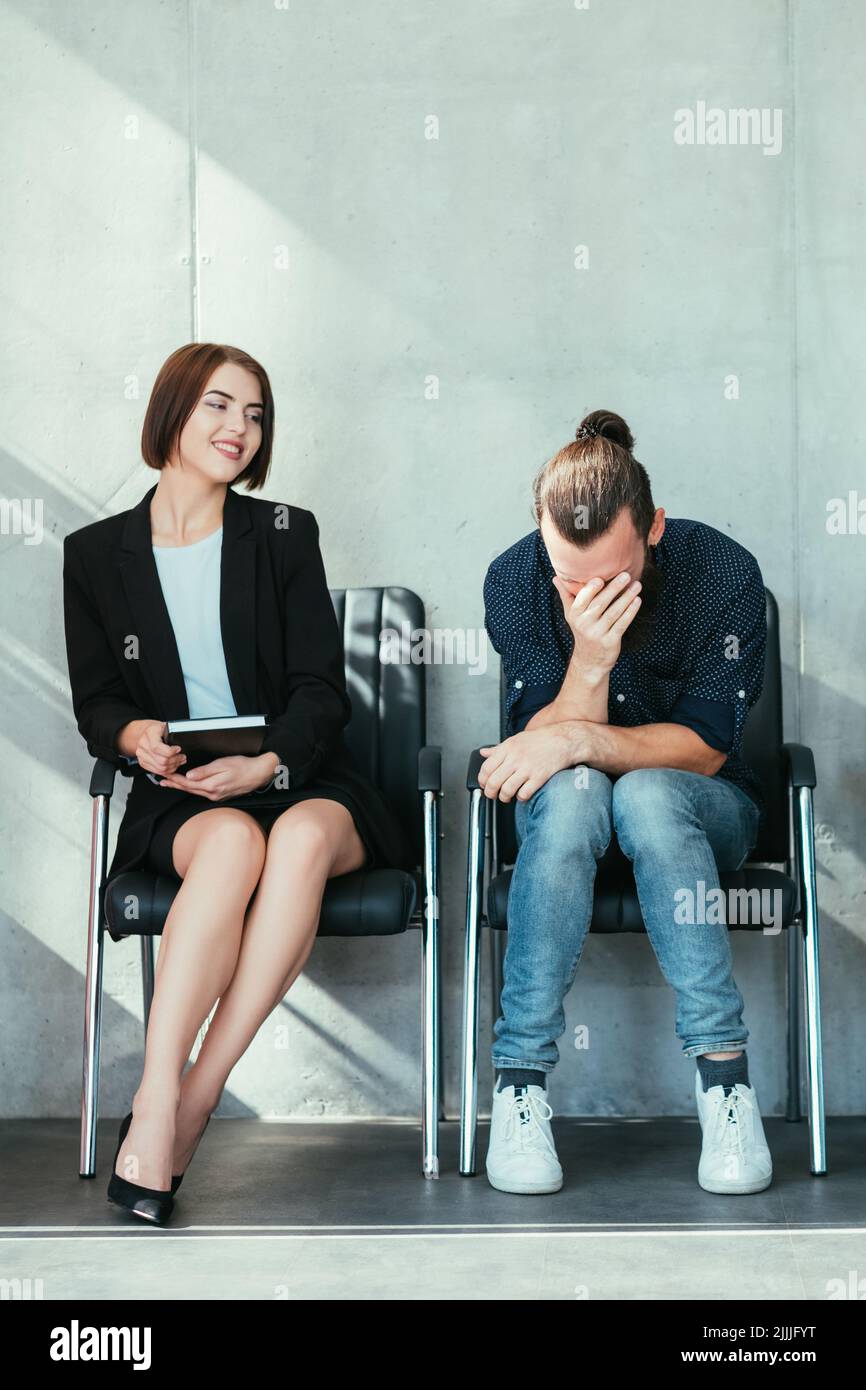 Ein glänzendes Bewerbungsgespräch im professionellen Wettbewerb Stockfoto