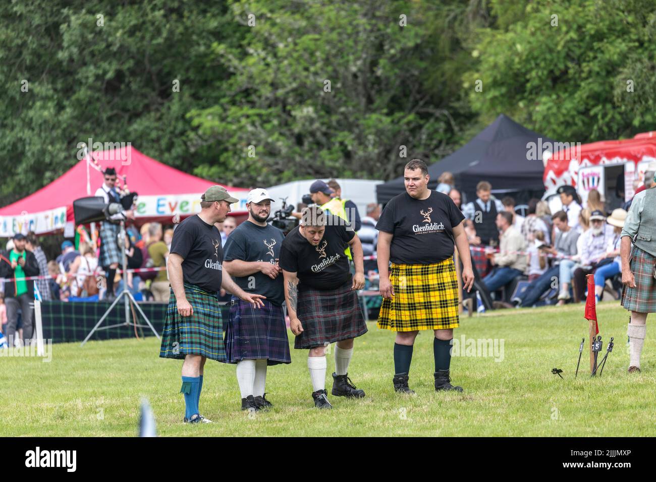 Highland games stone Fotos und Bildmaterial in hoher Auflösung Alamy