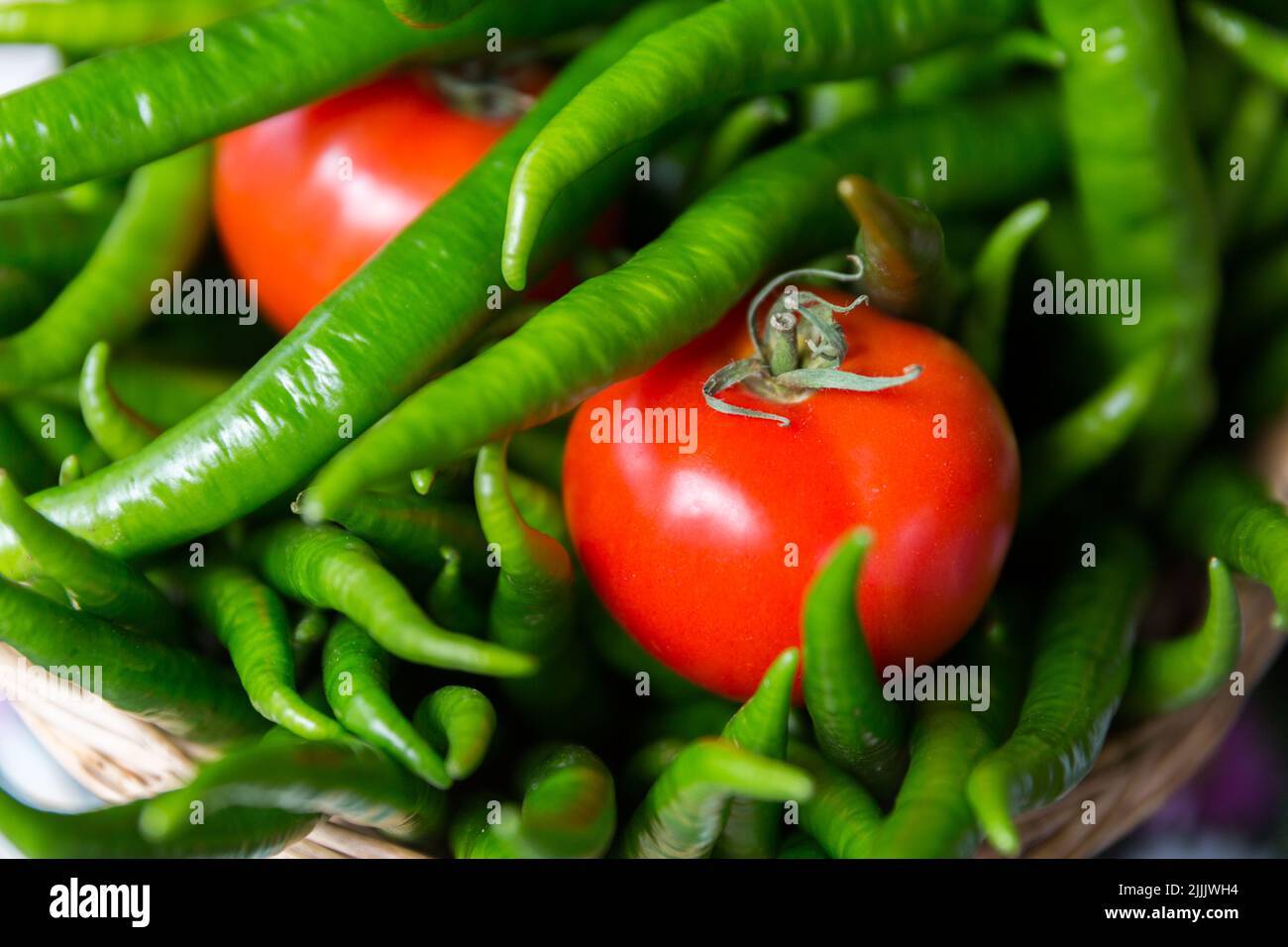 Nahaufnahme von Tomaten und Paprika Stockfoto