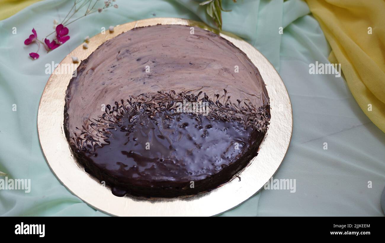 Leckerer schokoladenkuchen -Fotos und -Bildmaterial in hoher Auflösung ...