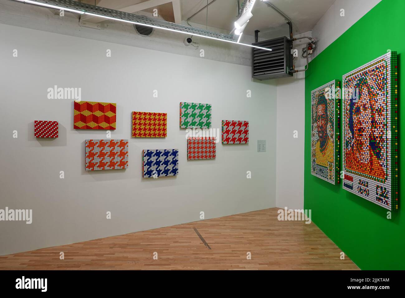Brüssel, Molenbeek, Millennium Iconoclast Museum of Art, Mima, Ausstellung Rubicubism by Invader // Brussels, Molenbeek, Millennium Iconoclast Museum Stockfoto