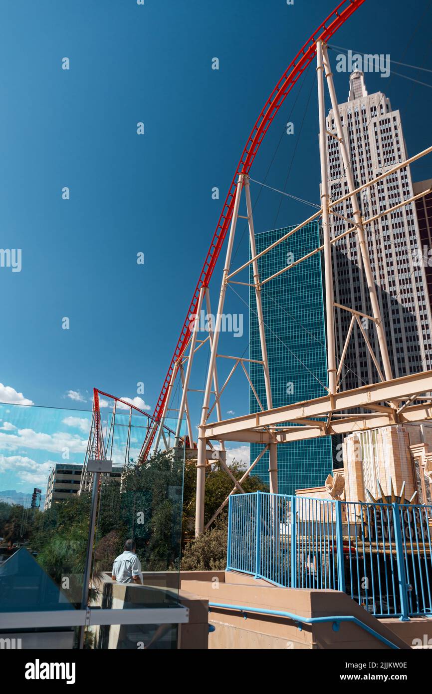 Eine vertikale Aufnahme eines modernen Gebäudes in Las Vegas Stockfoto