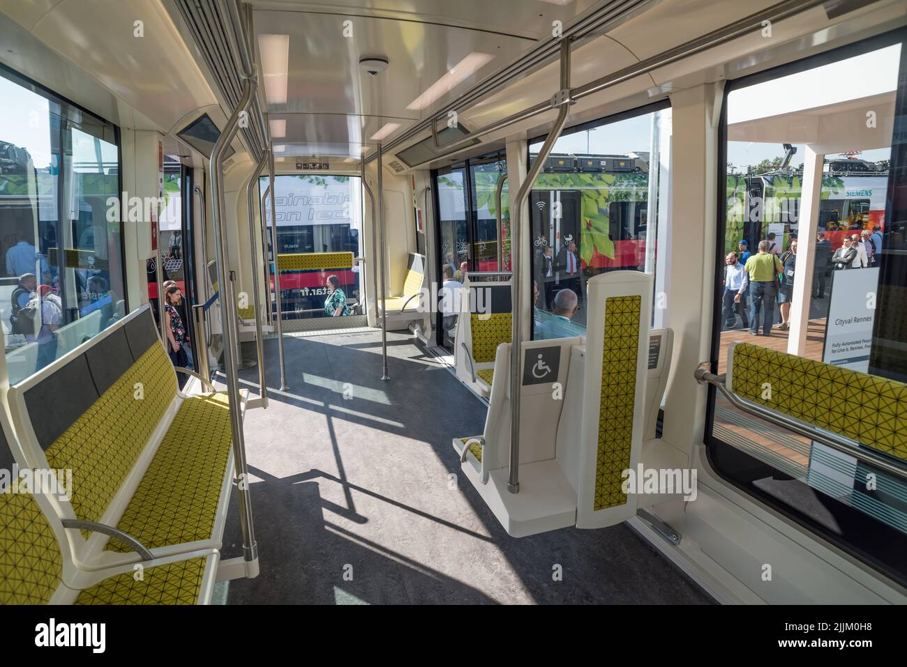 Autonom fahrzeug berlin -Fotos und -Bildmaterial in hoher Auflösung – Alamy