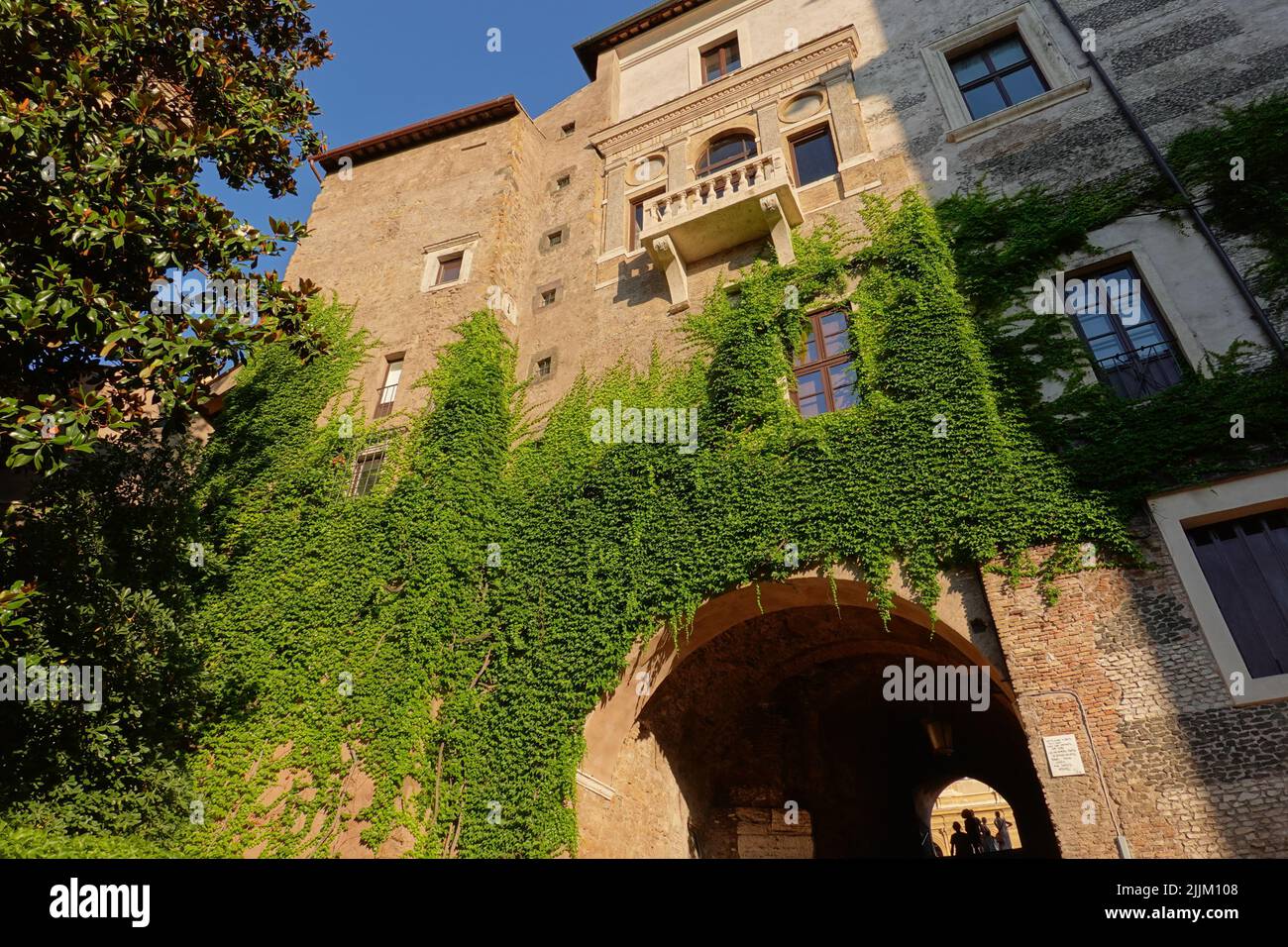 Rom, Scalinata dei Borgia o Vicus sceleratus // Rom, die Borgia-Treppe, die zur Piazza di San Pietro in Vincoli führt Stockfoto