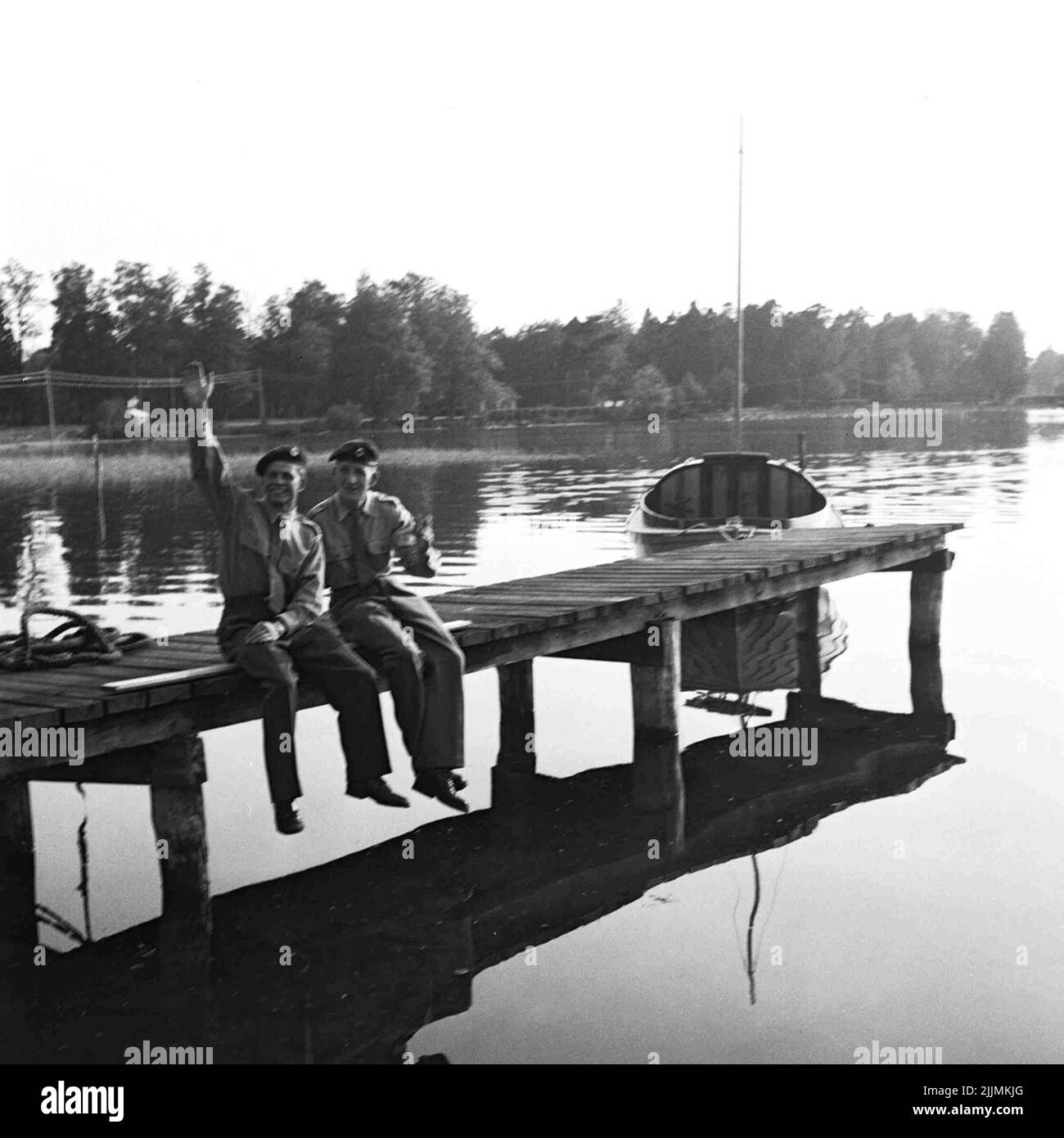 Die Fallschirmjägerschule in Karlsborg 1956. Auf dem Bootssteg. Stockfoto