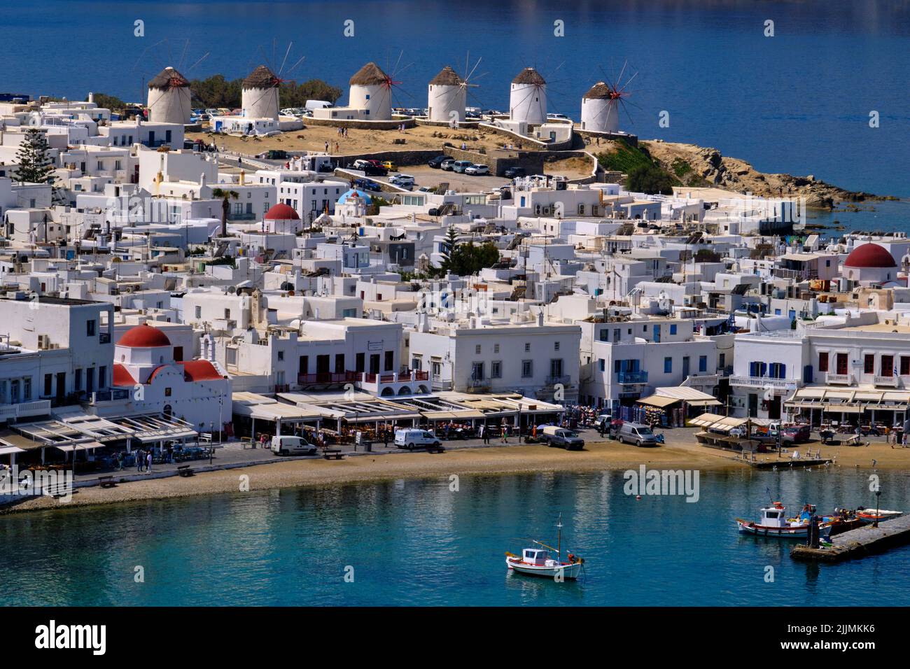 Griechenland, Kykladen, Mykonos-Insel, Chora, Mykonos-Stadt, Mykonos Stadt, fünf Windmühlen (Kato Mili), alter Hafen Stockfoto