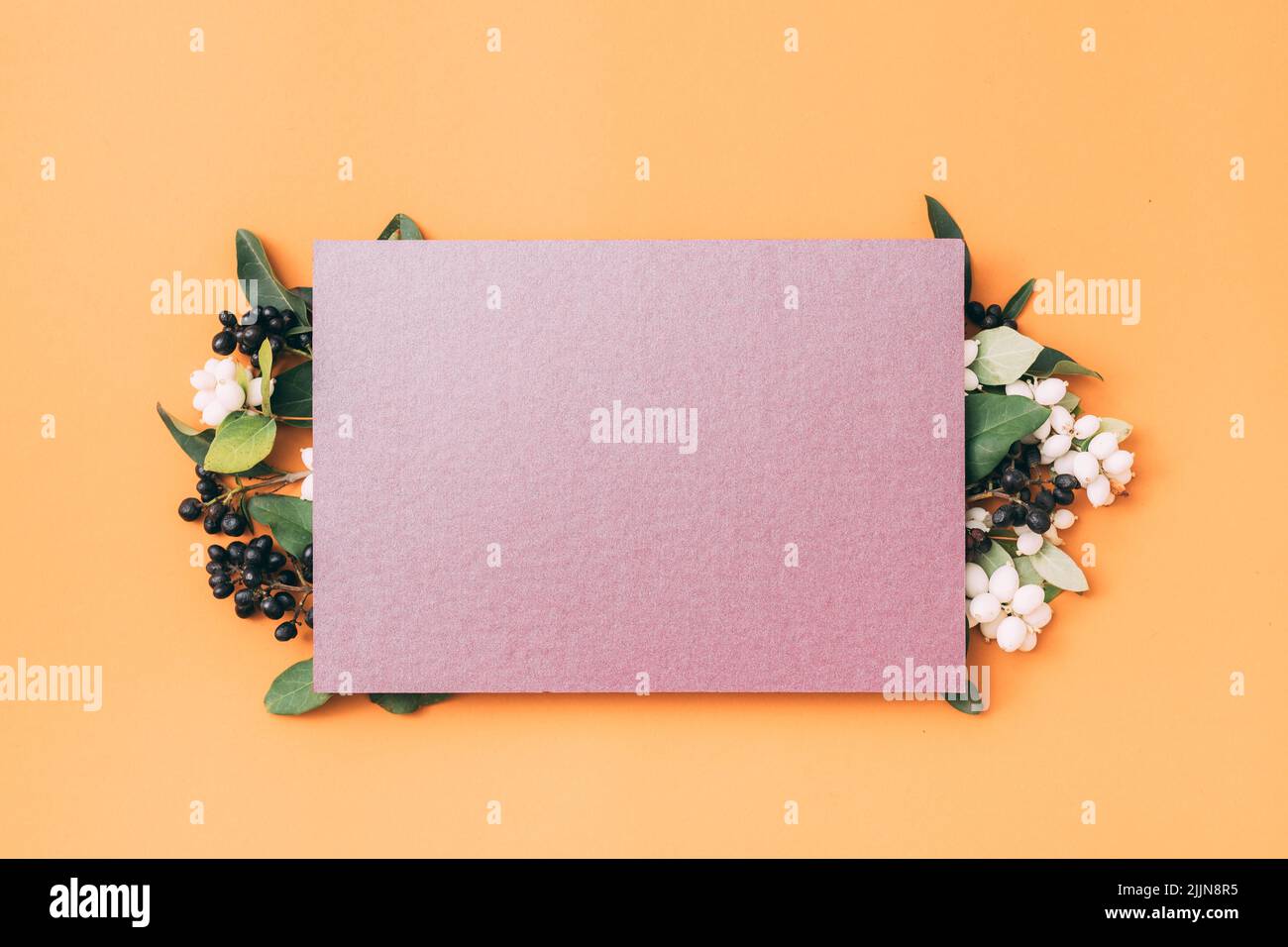 Florales dekor -Fotos und -Bildmaterial in hoher Auflösung – Alamy