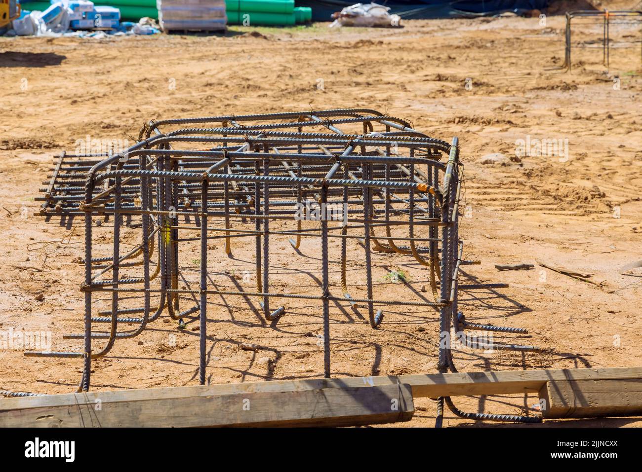 Baustellenverstärkung Stahlbalken auf einer Baustelle für Betonfundamente Stockfoto