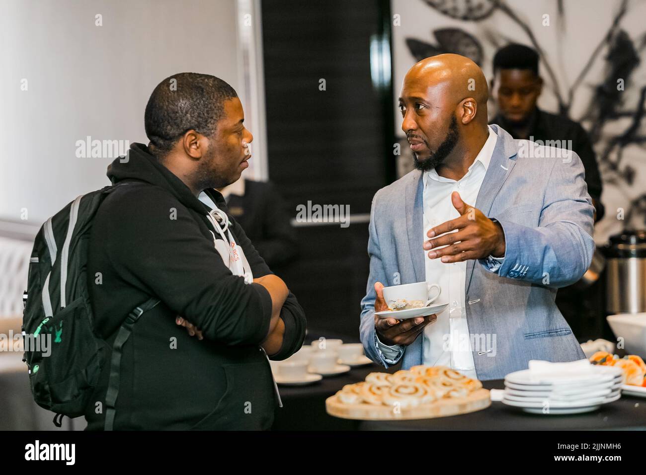 A Johannesburg, Südafrika - 27. Juni 2018: Delegierte Networking auf der Retail Industry Conference Stockfoto