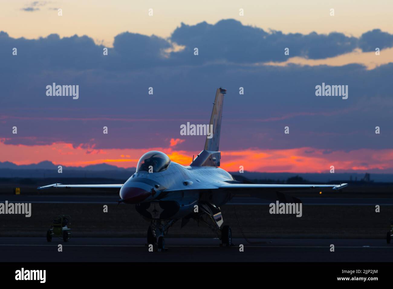 Das US Air Force Air Demonstration Squadron 'Thunderbirds' F16