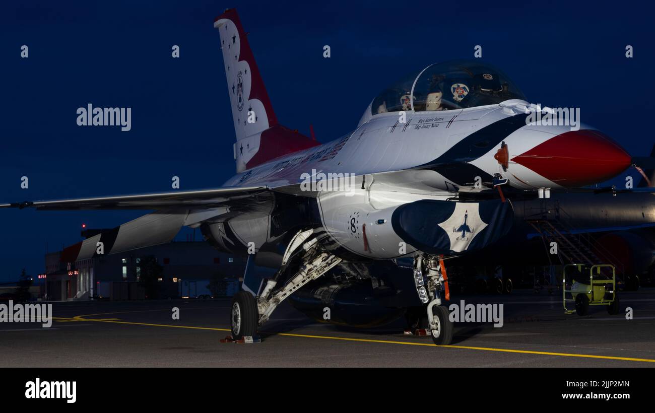 Das US Air Force Air Demonstration Squadron 'Thunderbirds' F16