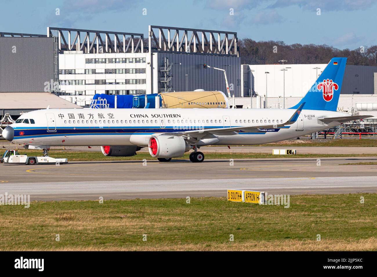 China Southern Airlines Airbus A321-271N (D-AYAW, 7610) Flughafen Hamburg-Finkenwerder, XFW, EDHI Stockfoto