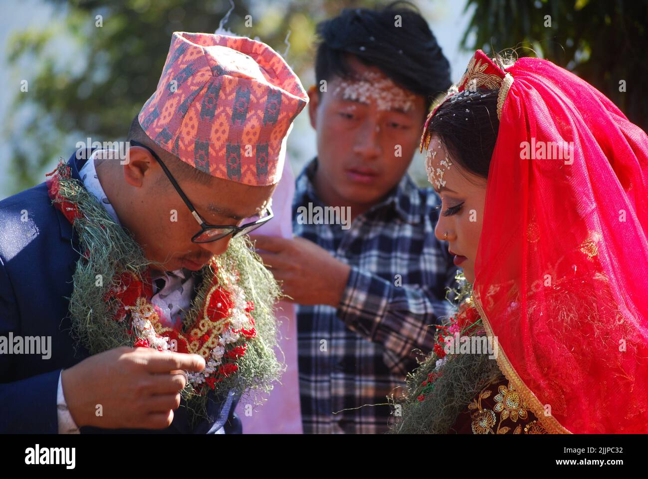 Die traditionelle Heiratszeremonie in Bhojpur, Nepal Stockfoto